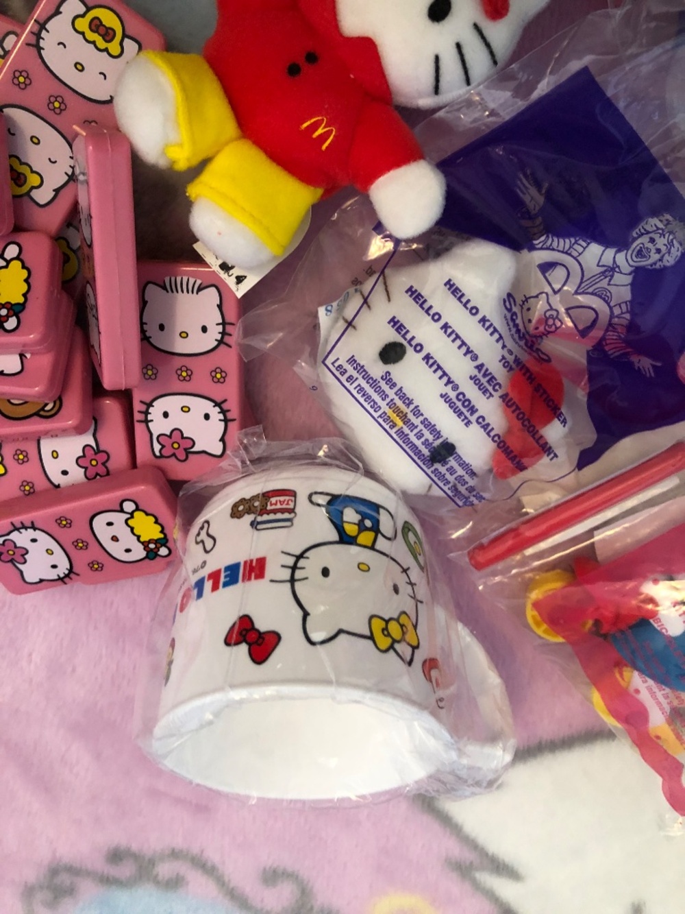 McDonald’s Sanrio hello kitty LOT 18 piece mahjong - Picture 4 of 7